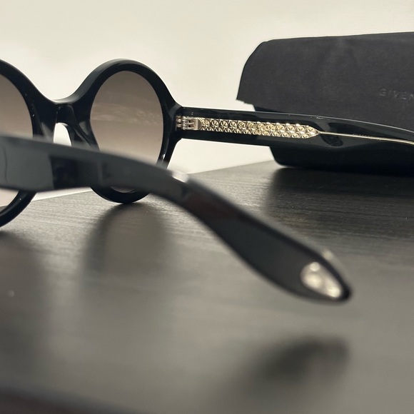 Givenchy Circle Sunglasses main image 7